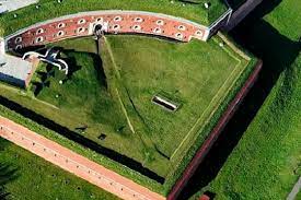 Schnell und sicher online buchen. Festung Zamosc
