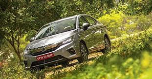 With all new honda city 5th generation been longer, wider, powerful with improved features and styling looks more elegenat, upmarket in interiors. Honda All New City Price All New City Variants Ex Showroom On Road Price Autox