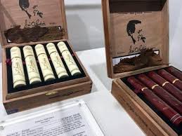 Padron cigars are consistently among the highest rated cigars. Ol B6ctzkr1iem