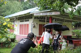 Best malay specialty lodging on tripadvisor: Tourist At Home Step Back In Time At S Pore S Last Mainland Village Kampong Lorong Buangkok Life News Top Stories The Straits Times