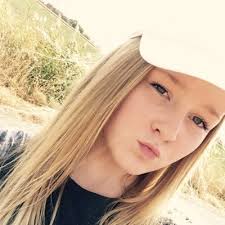 Emily Herd (@herd_emi)