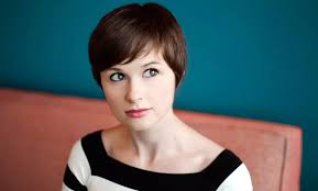 Amy Locklear at Shear Perfection in Columbia