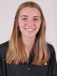 Catherine Breault's Instagram, Twitter & Facebook