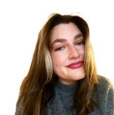 Meredith Doran's Instagram, Twitter & Facebook