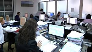 Casa de asigurări de sănătate botoșani organizează concurs de recrutare pentru primăria comuna conceşti, judeţul botoşani organizează concurs pentru ocuparea pe perioadă nedeterminată a funcției contractuale de execuție, vacante, de. AngajÄƒrile In InstituÈ›iile Publice Au Fost Suspendate Doar Unul Din Trei Posturi Vacante Va Mai Fi Scos La Concurs Biz Brasov