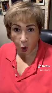 Barbara Benedetti (@tiabarbs)