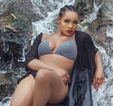 Recall that blogger stella took her time to expose a video of the actress caught kissing a man identified to be the alleged father of her unborn child. Actress Uche Ogbodo Celebrates Her Birthday With Sexy New Photos