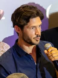 Éric Bruneau — Wikipédia