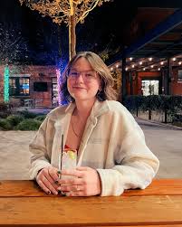 Get ready to groove because we've got a special treat for you! 🎶 Shawn  Proffitt is kicking off our Acoustic Night series tonight! Join us from 6pm  to 9pm for an evening