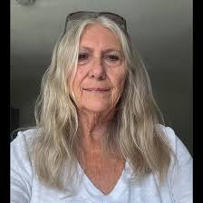 How to plan a day trip in Yellowstone with multiple attractions?