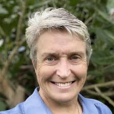 Leanne Gillespie's Instagram, Twitter & Facebook