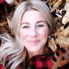 Michele Griggs's Instagram, Twitter & Facebook