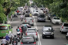 Kelurahan ini memiliki kode pos 57113. Mulai Sabtu Jalan Jenderal Sudirman Kembali Terapkan Sistem Satu Arah