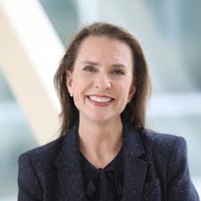 Crystal Miller (@hinsonmiller)