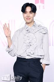 In last may, bts went to kota kinabalu, the capital of malaysia for their photo shoot. ËË‹bora ËŽËŠ On Twitter Hoseok Bts J Hope Bts