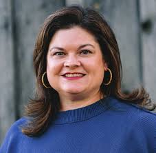 UNITE PEOPLE WITH HEART EMPOWER THEM WITH COMMUNITY, GOODS, AND IDEAS