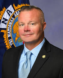 👮‍♂️ 𝐂𝐨𝐧𝐠𝐫𝐚𝐭𝐮𝐥𝐚𝐭𝐢𝐨𝐧𝐬, 𝐂𝐚𝐩𝐭𝐚𝐢𝐧 𝐑𝐨𝐛𝐞𝐫𝐭 𝐃𝐢𝐧𝐞!  🎓 Please join us in congratulating Captain Robert Dine