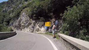 Маршрут создан 15 августа 2015 г. Strada Della Forra James Bond Quantum Of Solace Opening Scene Youtube