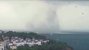 1 x 2.670 euro und 48 x 267 euro! Nach Sturm Mit Starkregen Wassertornado Vor Turkischer Kuste Wetter Com