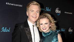 Caleb and maddie didn't have to hide their feelings for each other on the american idol finale. Caleb Lee Hutchinson Says Maddie Poppe Scared Him When They 1st Met Hollywood Life