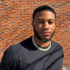 Jenn Black's Instagram, Twitter & Facebook