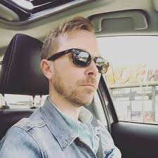 Back to the grind. 😾#tuesday #workaday