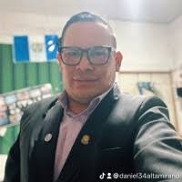 Daniel Navedo's Instagram, Twitter & Facebook