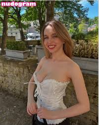 Serena Skybourne  serena.00  serenaskybourne Гола изтичане OnlyFans  снимка 6 - Nudogram v2.1