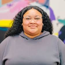 Janna Cummings's Instagram, Twitter & Facebook