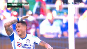 Cruz azul take first leg of liga mx final over santos. Cruz Azul Vs Club Leon Yoshimar Yotun Se Fue Expulsado Por Fingir Un Penal Video Rpp Noticias