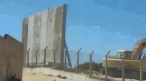 Son tracé, long de 1 010 kilomètres1, est finalisé en 19832. La Fin De L Uma Murs A La Frontiere Maroc Algerie Tranchees Sur Les Frontieres Avec La Tunisie Et La Libye Medias24