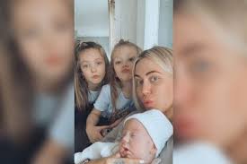 Covering belfast news, sport, opinion, celebrity gossip and much more. Pregnant Young Mum Given Tragic Diagnosis A Month After Her Wedding Liverpool Echo
