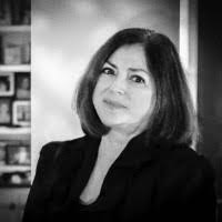 Julie Applewhite's Instagram, Twitter & Facebook