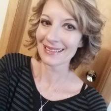 Yvette Hatfield (@akavet0416)