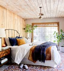 7 tips for doing mismatched nightstands the right way modsy blog. How To Mix And Match Nightstands Like A Designer