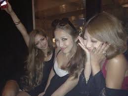 キャバ嬢エロ画像】華やかな夜の蝶も酔ったらただの痴女ｗｗｗ緩々になるキャバ嬢の股間がたまらないｗｗｗｗ | エロ画像CLUB