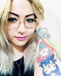 Gabriela Graves's Instagram, Twitter & Facebook