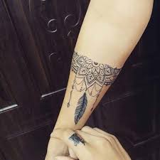 Armband Tattoos Di Pinterest Tattoo Band Lion Tattoo Arm Dan Arm Band Tattoo Feather Tattoos Armband Tattoo Meaning