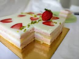 Bicchierini con una gelèe di fragole e chantilly facile da fare con la ricetta di luca montersino, ma di grande effetto. Torta Giardino Di Fragole Di Luca Montersino Red Ginger