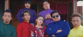 Cahaya malam terangi alam memuji kebesaran. Lirik Lagu Tak Dapat Raya Floor 88 Baby Shima Iluminasi