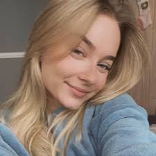 Drives me mad when lash techs with large followings post how much lash  techs can earn, claiming 5 clients at day at £60 per treatment can earn  them £6000 a month when