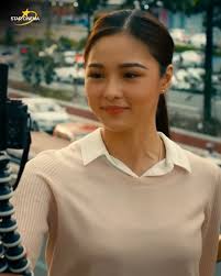 KIM CHIU DIVES INTO DIFFERENT BEATS AS JOURNALIST IN 'U-TURN' 📰 ⁣ ⁣ Even  after seven years out in the field, Kim Chiu as Donna Suarez in “U-Turn”  remains as passionate about