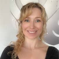 Cassandra Mccarthy's Instagram, Twitter & Facebook