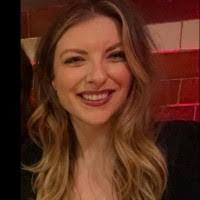 Vanessa Wakefield's Instagram, Twitter & Facebook