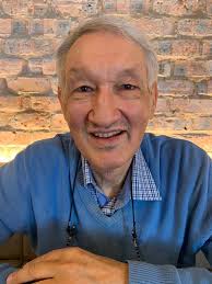 Bekende SA oftalmoloog behaal MBA op 73