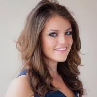 Cassandra Wakefield's Instagram, Twitter & Facebook