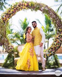 Attractive Wedding Dress Code Ideas For Haldi Sangeet Wedding Reception Function In 2020 Couple Wedding Dress Indian Wedding Stage Indian Wedding Photography