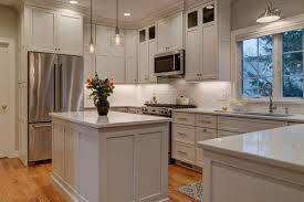 Kitchen Remodel Cabinets To Ceiling With Molding And Glass Inserts Shaker Style White Dove Pe Kitchen Remodel Kitchen Cabinet Remodel Kitchen Remodel Design