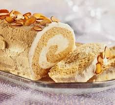 38 Decadent New Year S Eve Desserts Worth Celebrating New Year S Desserts Log Cake Food