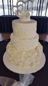 #weddingcake #vanillacake #diycake #birthdaycake #diyweddingcake. Vanilla Wedding Cake Layered Wedding Cakes Minneapolis Bakery Farmington Bakery